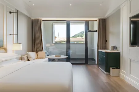 The Dragon Hotel Wuyi Hot Spring Отели в г. Уи