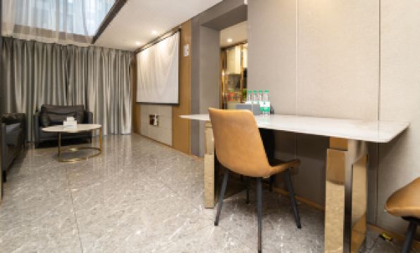 Shenzhen Four Seasons Hotel Apartments