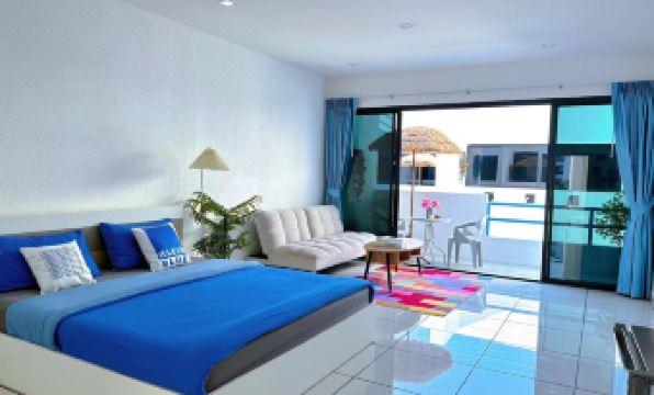MonaLisa Paradise Pool Hotel