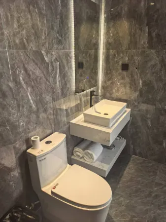 Huasu Qingju Boutique Hotel (Harbin Railway Station)