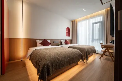 Wuyuan Shanwaishi Homestay (Huangling Scenic Area A Cableway Entrance Branch) Hotels in Wuyuan