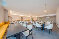 MEHOOD LESTIE HOTEL  (Nanning East Railway Station Langdong Passenger Station  Branch)