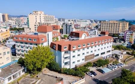 Heyy Seogwipo Hotel
