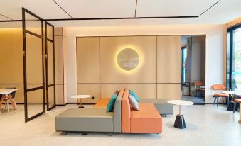 City Comfort Inn Hotel (Wuhan Huangjiahu University Town Wukeda Subway Station)