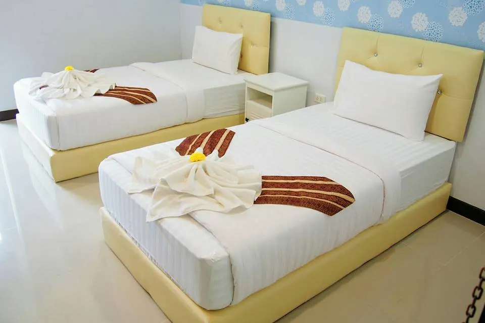 Baan Thanthip Hotel Zimmer Photos