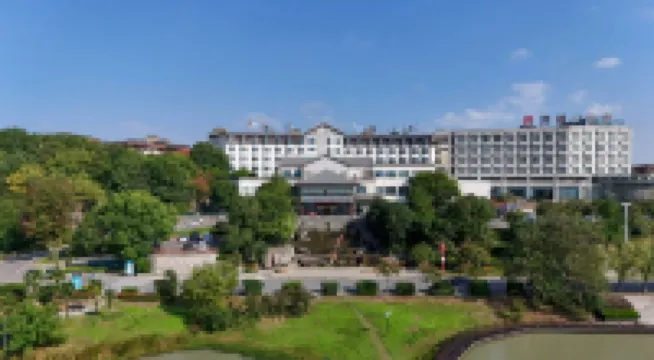 Mochou Lake International Hotel - parking