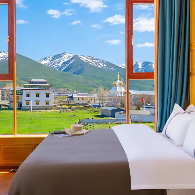 Kangba Yangkang Homestay in Shangri-La City Hotels near Diqing Shangri-La Airport