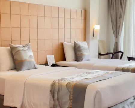 Uniland Golf & Resort โรงแรมในนครปฐม