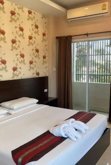 ห้องซูพีเรียร์ เตียงใหญ่ 1 เตียง