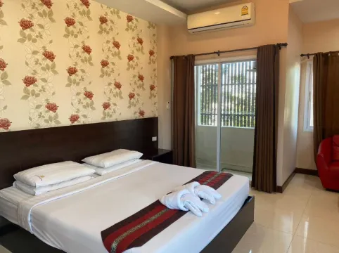 ห้องซูพีเรียร์ เตียงใหญ่ 1 เตียง