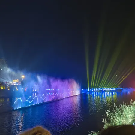 LanOuShangPin Hotel (Longhu Park Store, Yantan District, Zigong City)