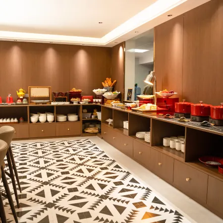 Ju Hotel (Dali Binchuan Xianzhengfu Branch)