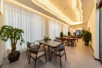 Shangri-La Mingting Inn (Dukgiong Ancient Town Branch) - New