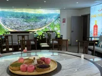 THE BUND HOUSE HOTEL(Branch within walking distance of Patuxay Monument & Wat Si Muang, Vientiane) 이텍 몰 주변 호텔