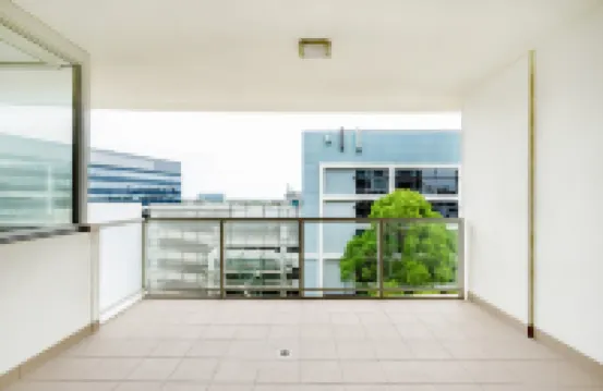 Central Mascot 2BR Apartment – Steps to Transit & Shops