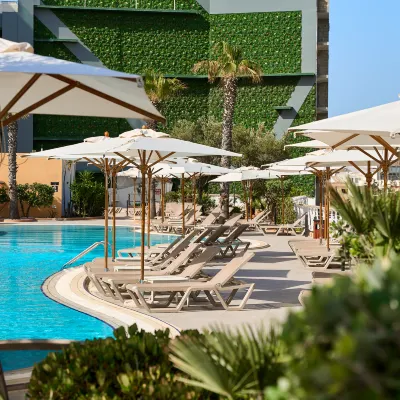 InterContinental Hotels MALTA by IHG Hotels near شاطئ فوند غادير (Fond Ghadir Beach)