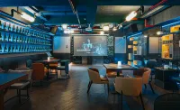 Rubik's Cube Hotel - Bares