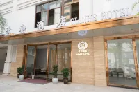 Qianhe · Rainforest Dai Villas | JUNGLE Esports Cityscape Hotel (Mengla Starlight Night Market) - 新規開業
