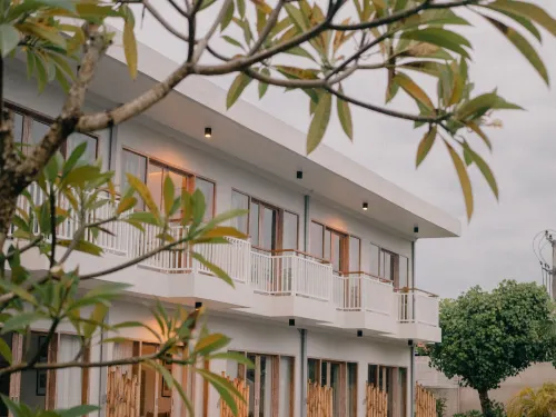 THE ULU Beach Club and Bungalows