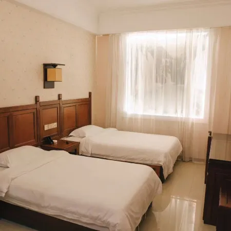 Tonghe Jingxi Hotel