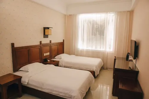 Tonghe Jingxi Hotel