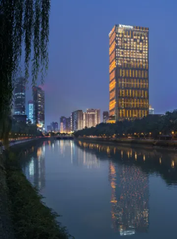 Wanda Reign Chengdu Отели в г. 
