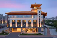 Liyi Hotel (Xi 'an Datang Sleepless City Big Wild Goose Pagoda Subway Station Branch) Hotels near Dacien Temple