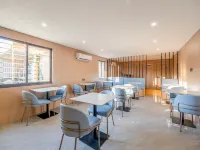 Yunting Hotel Hotels in Shishi