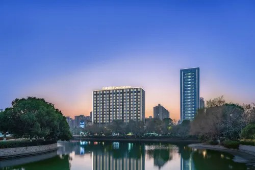 Jinjiang Inn Select (Jiaxing Nanhu Convention and Exhibition Center,Jiaxing Collage,Yaohan)