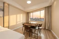 Xinjieyun Rongfeng Hotel ( Xiangyang Wanda Plaza Branch)