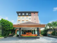 Pandanaran Prawirotaman Yogyakarta Hotels in Yogyakarta