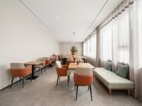 Fairyland Hotel (Dandong Fengcheng Fenghuang Mountain) Hotels in Fengcheng