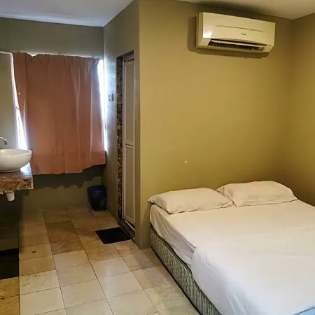 Hotel New Tauns Klang