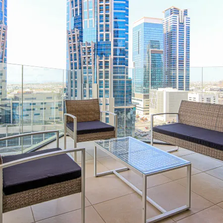 1BR Apt Residence Along Business Bay Canal