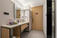 Homeinn Plus Hotel (Xiaogan Airport Economic Zone)