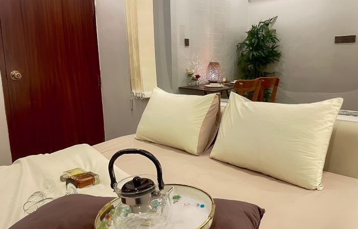 1 Bedroom Apartment | Safe | Near Airport & Metro