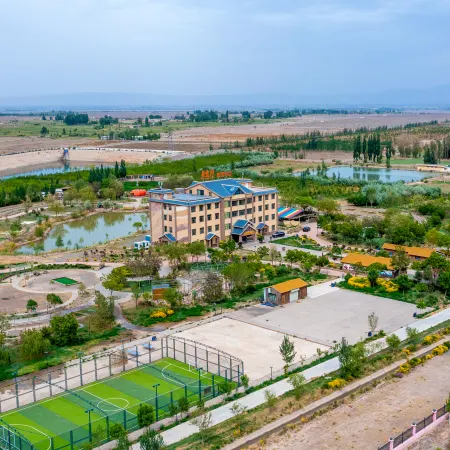 Zhangye Linze Danxia Bay Countryside Hotel