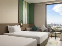 Holiday Inn Mile Hotels in Mile