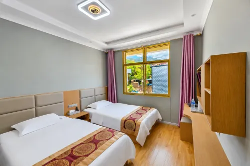 Langmusi Yunqi Banpo Homestay