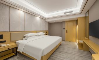 Berman Hotel Yizhou Central Square Hechi