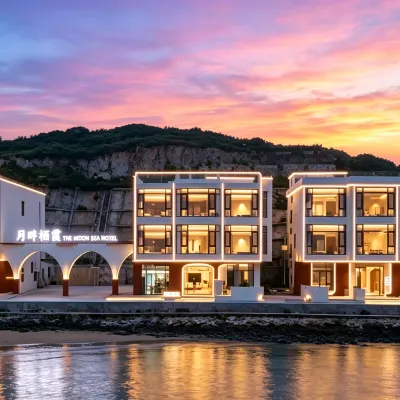 Qixia by the Moon Hotels near Pingtan Strait Bridge