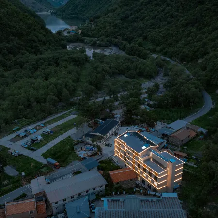 MAO county white sea qiang family farmhouse