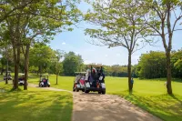 Kabinburi Sport Club - Parking