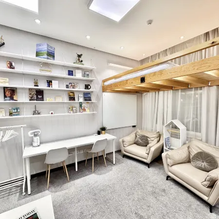 The ALL-in-ONE LOFT | Airport Pickup Available