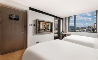 Marriott Hotel (Shaoguandong Railway Station The History East Street)