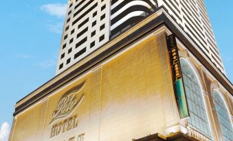 Rio Hotel