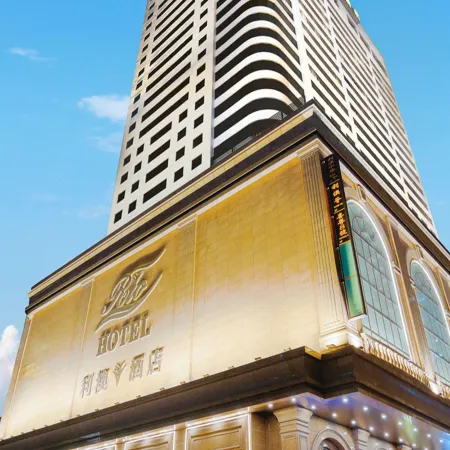 Rio Hotel