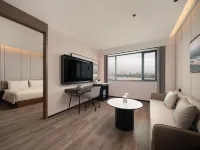 Xiangyang Xiangzhou Hangkong Road Atour Hotel - 4-Star
