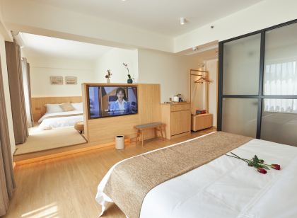 Foshan Hong 11 Hostel (Qinghuiyuan Museum Dongle Road Subway Station Branch)
