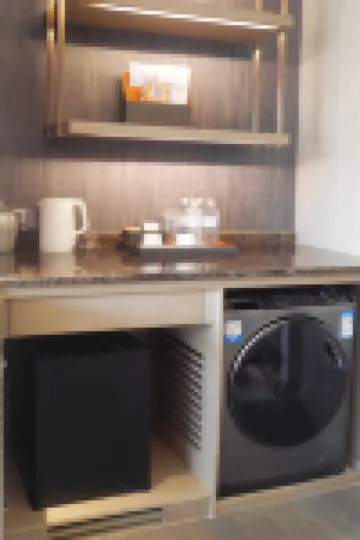 L+Snow Supreme Hotel